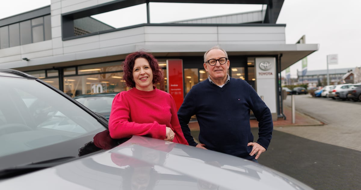 Familie zit met autobedrijf letterlijk in de weg en sluit deuren na 92 jaar: ‘Het voelde als een hec