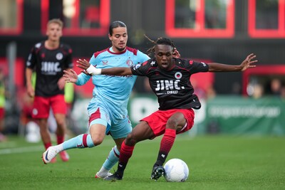 Feyenoord ploeterend naar de winst in Rotterdamse derby bij Excelsior