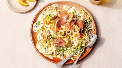 Wat Eten We Vandaag: Romige linguine met brie, artisjok en parmaham