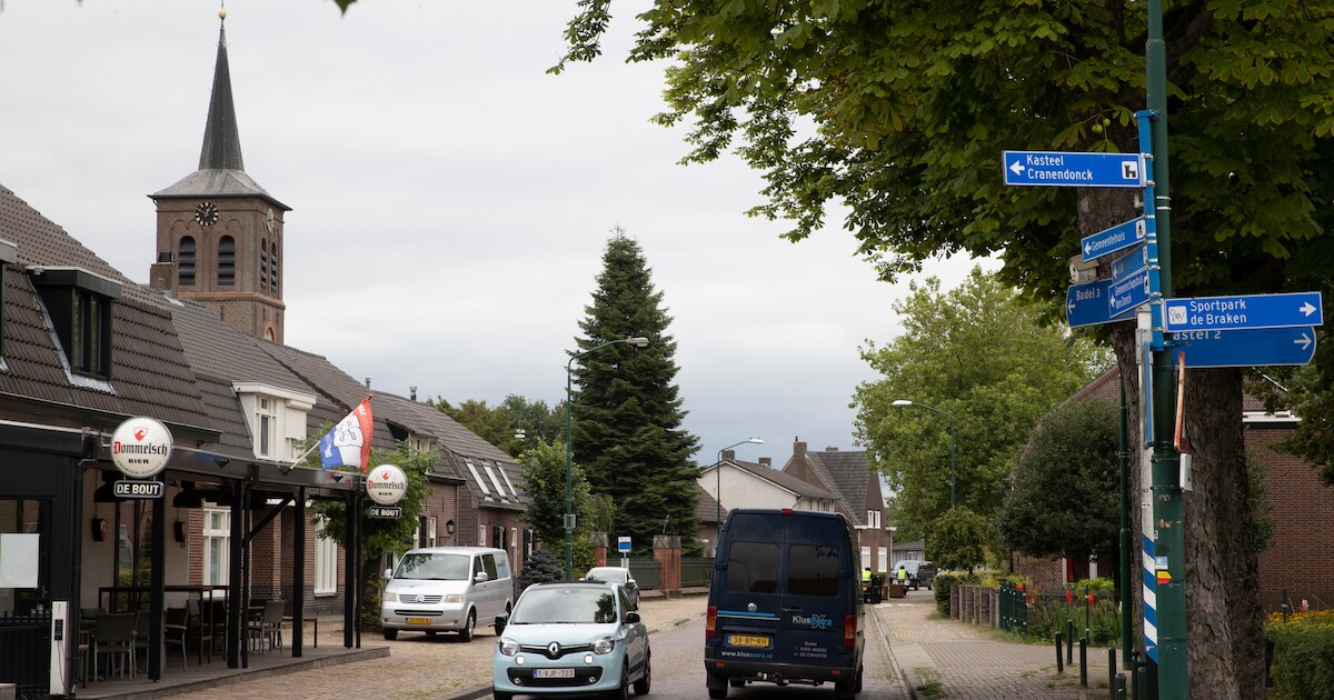 Kralenketting reist door Soerendonk