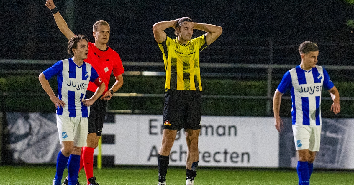 Scheidsrechter pakt hoofdrol bij uitschakeling Halsteren: ‘Je wordt keihard benadeeld’