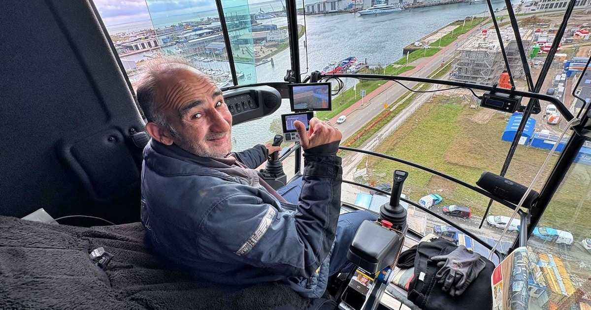 Halit is kraanmachinist in het Scheldekwartier: 'Ik heb het hoogste kantoor van Vlissingen'