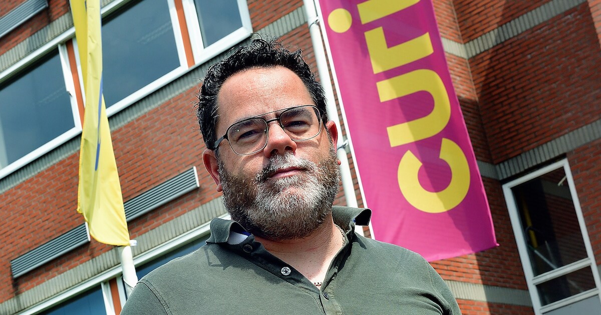 George verkoopt zijn bedrijf en gaat voor de klas staan: ‘Ik wil ...