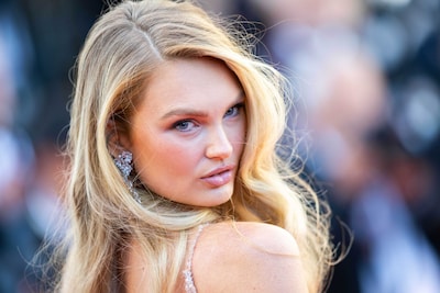 Romee Strijd doet dit jaar niet mee aan Victoria’s Secret Show: ‘Het hele verhaal klopt niet’
