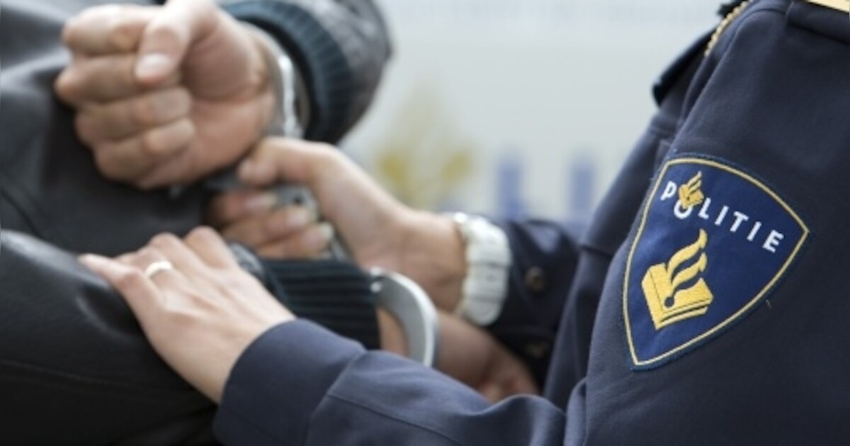 Man vernielt ruiten van schuur ouders in Moerstraten