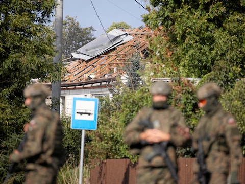 Polen schakelt zeldzaam Navo-artikel in voor spoedoverleg Russische drones, EU vermoedt opzet