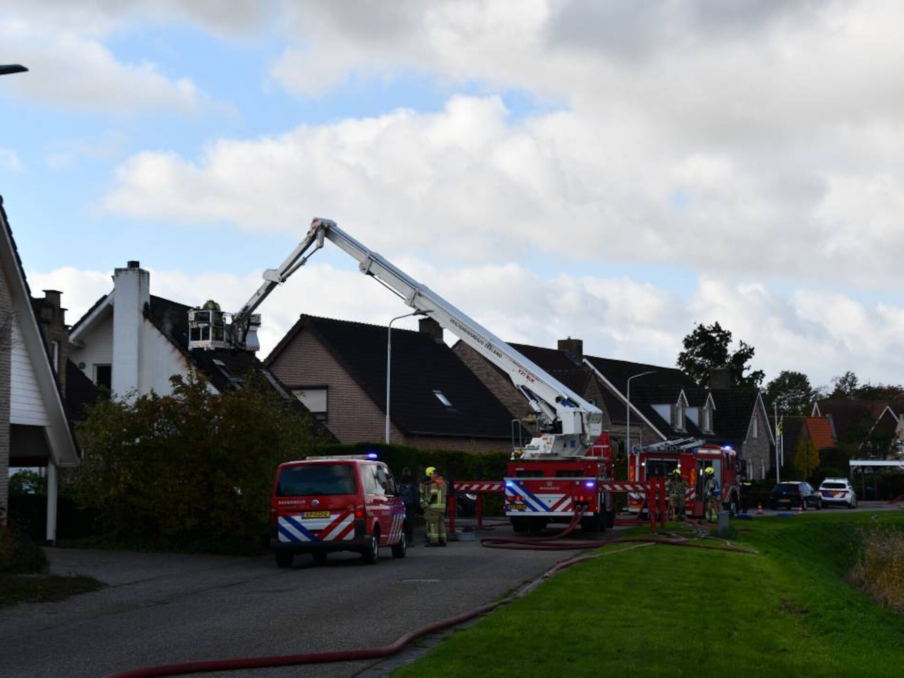 Schoorsteenbrand doorgeslagen in Sint Jansteen