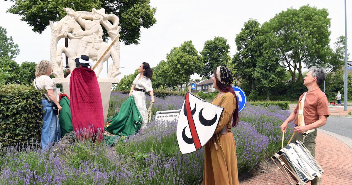 Beeld van Willem van Duvenvoorde vindt zijn definitieve thuis