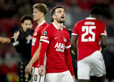 https://images.bndestem.nl/NjRlM2QwNGFiMGE4NDZkN2Y4MjgvZGlvLzI2Nzg4NzcxOC9maXQtd2lkdGgvNDAw/2025-12-18-22-50-11-alkmaar-troy-parrott-of-az-alkmaar-tijdens-de-uefa-conference-league-wedstrijd-tussen-az-alkmaar-en-jagiellonia-biaystok-in-het-afas-stadion-op-18-december-2025-in-alkmaar-nederland-anp-koen-van-weel