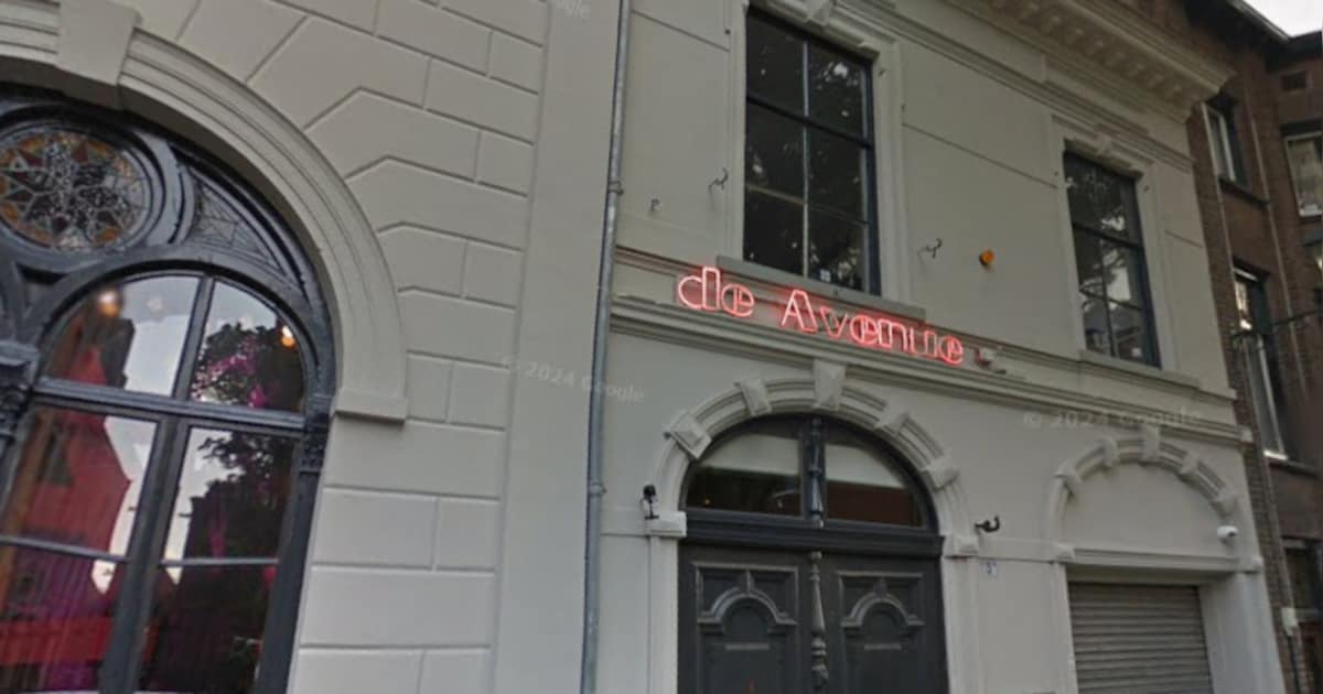 Alexander Beets treedt op bij Jazz at the Avenue in Breda