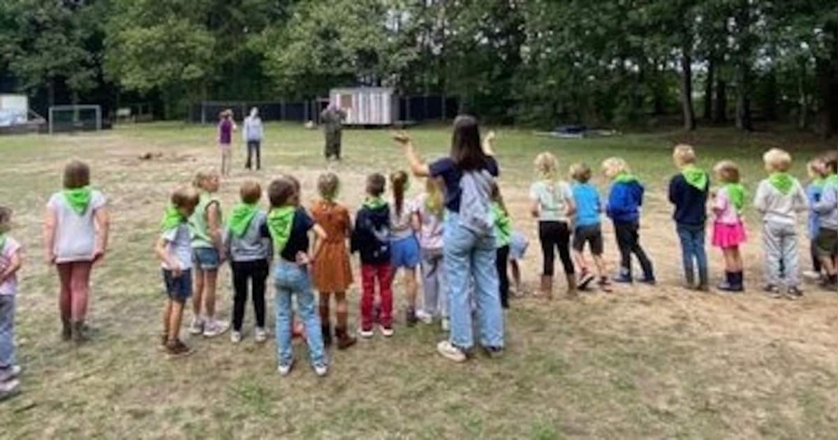 Kinderen onwel na omstreden ‘pisquiz’ op speelplein in Kalmthout: “Ze moesten 10 bekers water drinke