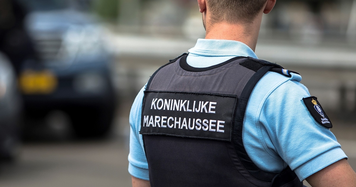 Gilze en Rijen actueel: Marechaussee test dronesysteem op en boven vliegbasis