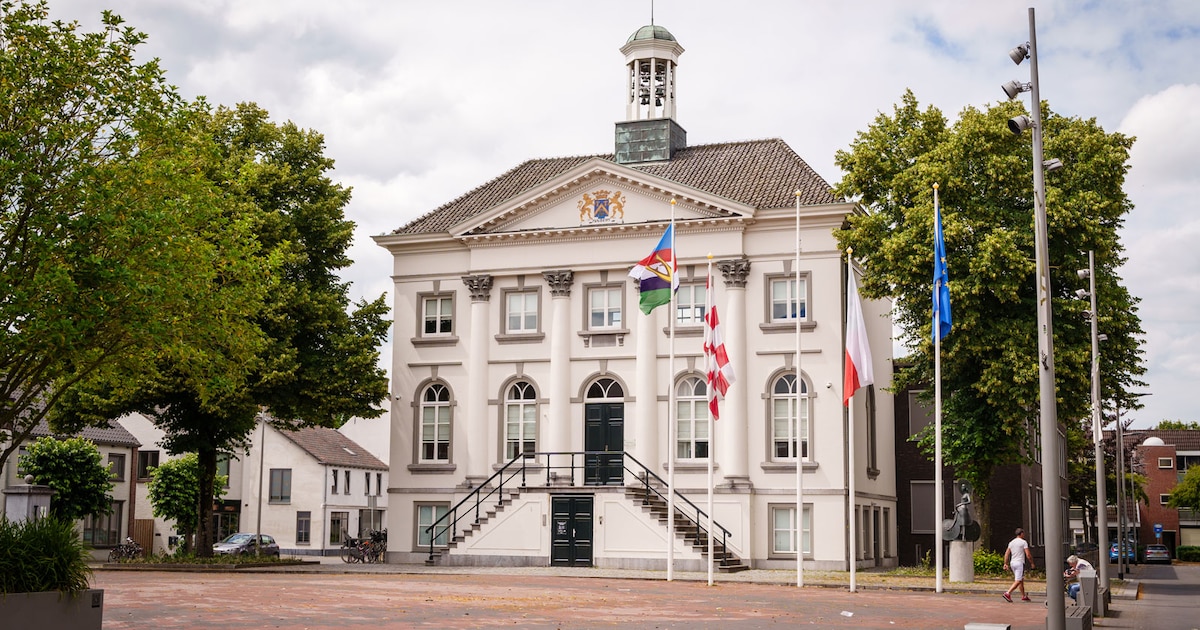 Raadhuis en milieustraat Zundert gesloten op Koningsdag