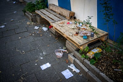 Drugsdealers hebben Rotterdamse buurt in handen: ‘We hebben de regel dat je daar nooit alleen loopt’