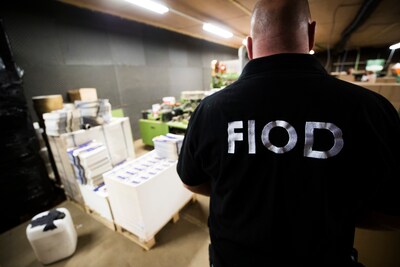Bedrijf in Ridderkerk 'volkomen verrast' door inbeslagname fout Russisch hout: 'Schade is enorm'