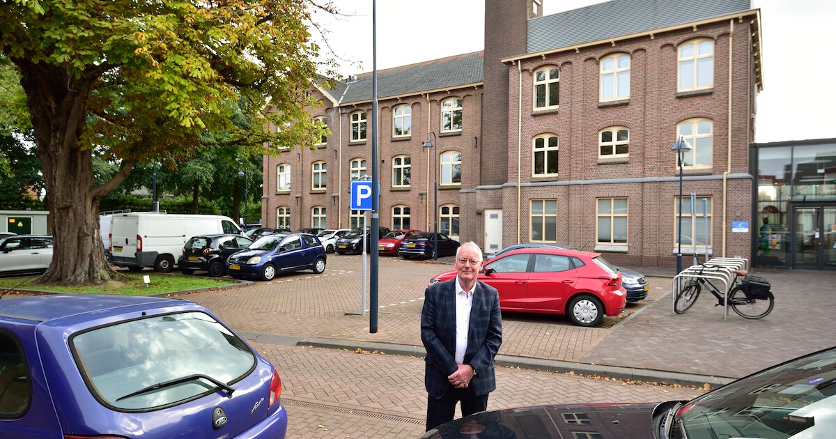 Historicus Ton van der Schans duikt in de evolutie van het kiesrecht in Sleeuwijk | Altena