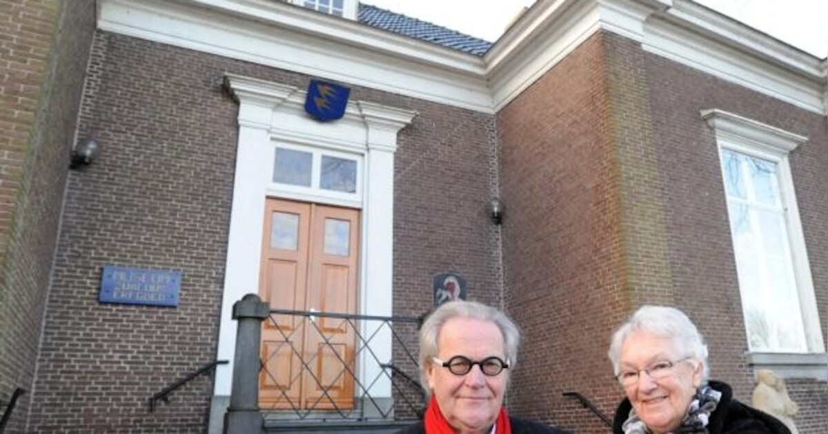 Kandidaat-kopers melden zich voor oude raadhuis Hooge Zwaluwe