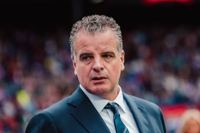 Dennis te Kloese boos en teleurgesteld na debacle met Feyenoord App: ‘Het ging helemaal fout’