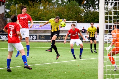Halsteren-captain Jeroen Beerendonk geniet na van jubileumgoal: ‘Al vind ik dat een mooiere mijlpaal’