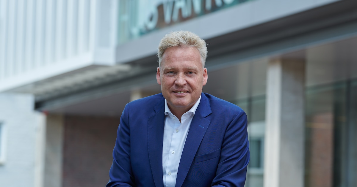 Roosendaalse burgemeester Mark Buijs revalideert thuis verder na zwaar fietsongeval