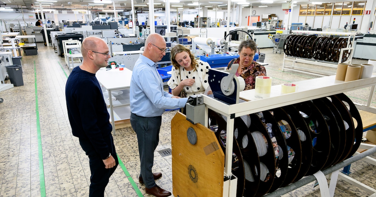 Afscheid van een begrip in Steenbergen: het fotobedrijf sluit, de ...