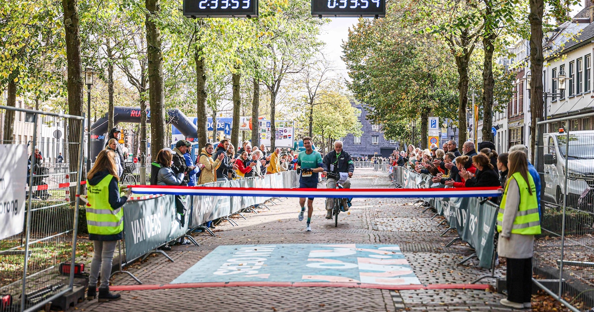 Het weer is er klaar voor, jij ook? Alles wat je moet weten over het lopen van een marathon