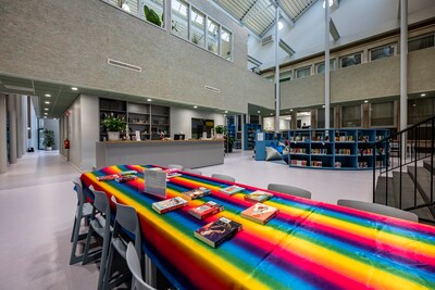 Het vernieuwde Markland kan er weer veertig jaar tegen, maar er waren wel wat beren op de weg