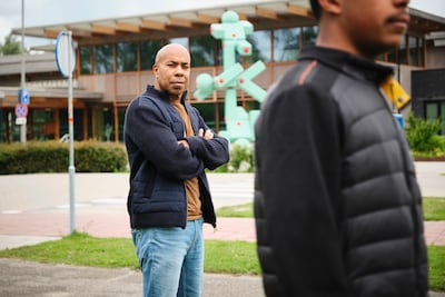 Zwembad discrimineert door alleen kinderen van kleur te cont