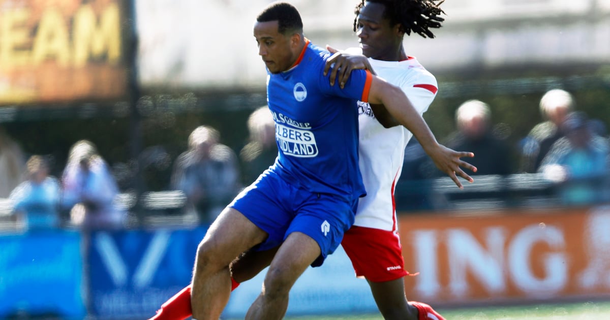 Zuidland-topschutter Kevin le Duc baalt na kansloze derby tegen Hellevoetsluis: ‘Een collectieve off