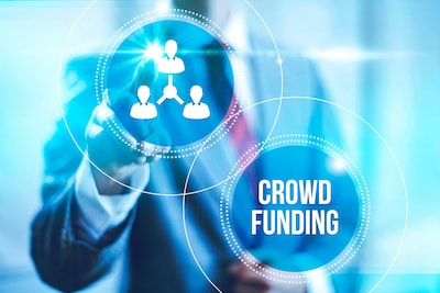 Geldinzameling voor warmtekussentjes gelovigen Mariaparochie Etten-Leur