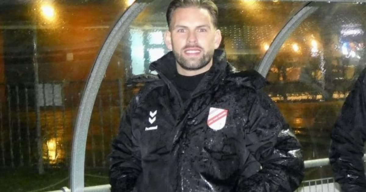 Goal, na goal, na goal in blessuretijd bij wedstrijd Jan van Arckel
