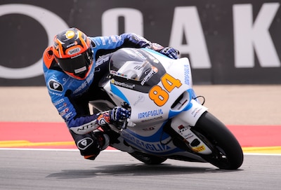 Zonta van den Goorbergh grijpt weer nét naast een punt en eindigt als 25ste in de Moto2