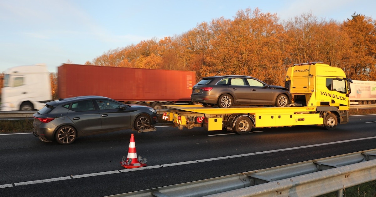 Flinke vertraging door botsing met negen auto’s op A4 bij Bergen op Zoom, weg weer vrij richting Rot