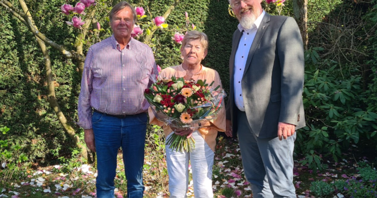 Echtpaar Van den Berg-Pieterse viert diamanten jubileum in Mijnsheerenland | Hoeksche Waard