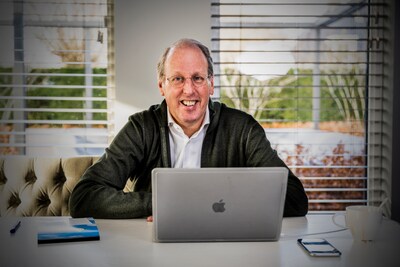 https://images.bndestem.nl/OTE4OTA5Yzg5MzA5NzdjOTM5ZjQvZGlvLzE4MTYyNTE4NS9maXQtd2lkdGgvNDAw/interviewchr-chris-woerts-een-nederlandse-zakenman-en-momenteel-directeur-van-cwo-consultancy-marketing-schuift-ook-aan-bij-voetbal-inside-foto-frank-de-roo