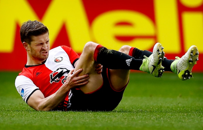 Pats, weer een hamstringblessure, bij PSV en NAC weten ze er alles van ...