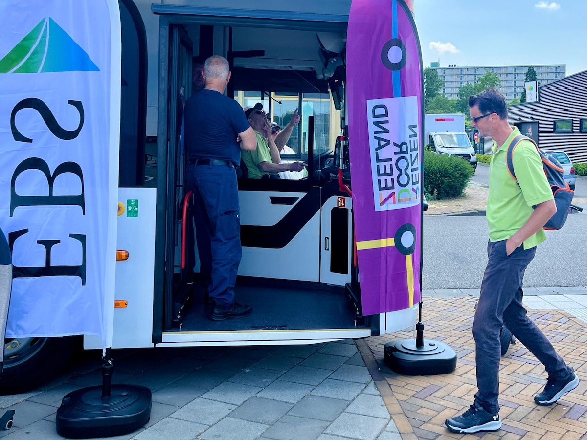 De nieuwe dienstregeling van busvervoerder EBS start in december.