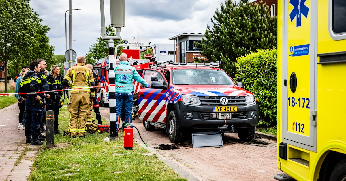 Twee brandweerlieden gewond bij ongeluk in Oud-Beijerland