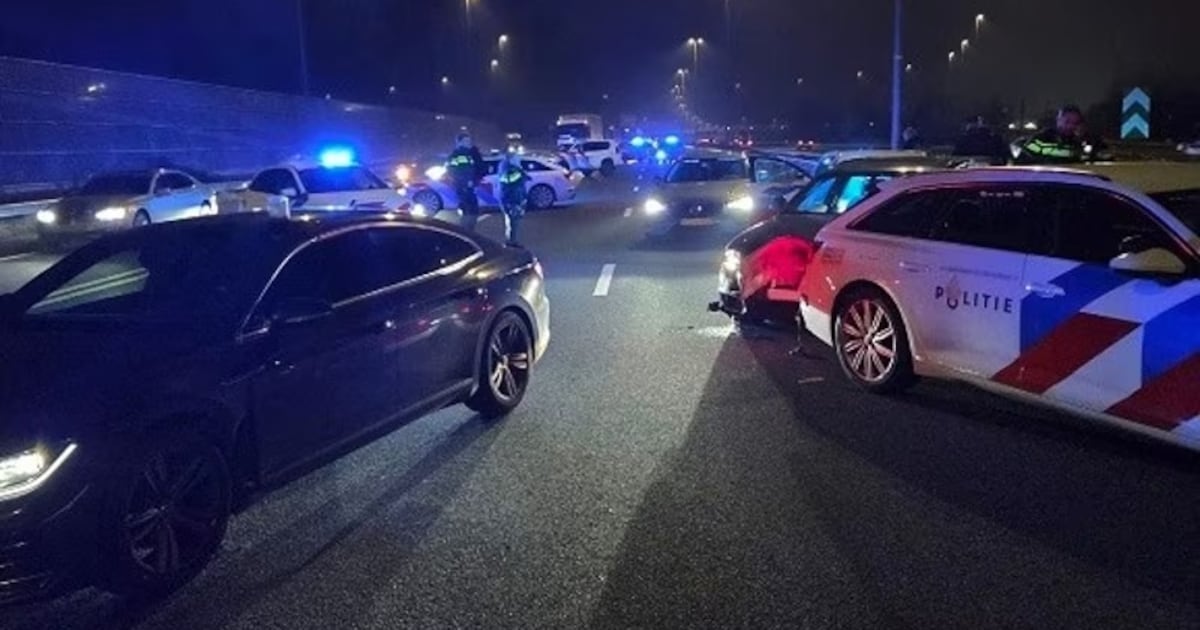 Politie zet auto klem op A16 bij Breda na achtervolging met enorme snelheid: kilo’s xtc-pillen in ta