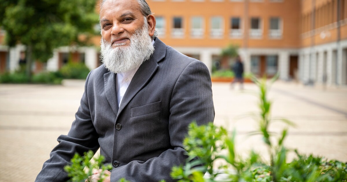 Ismail woonde ineens samen met twintig andere Surinaamse families in ...