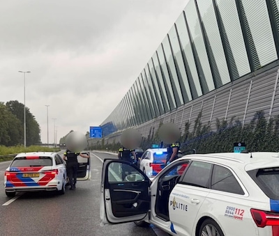 Agenten in Breda richten wapen op automobilist met kilo’s ha