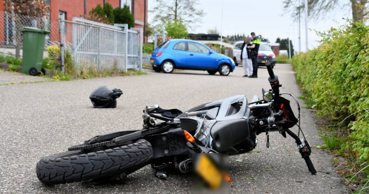 Bromfietser gewond na aanrijding met auto in Vlissingen