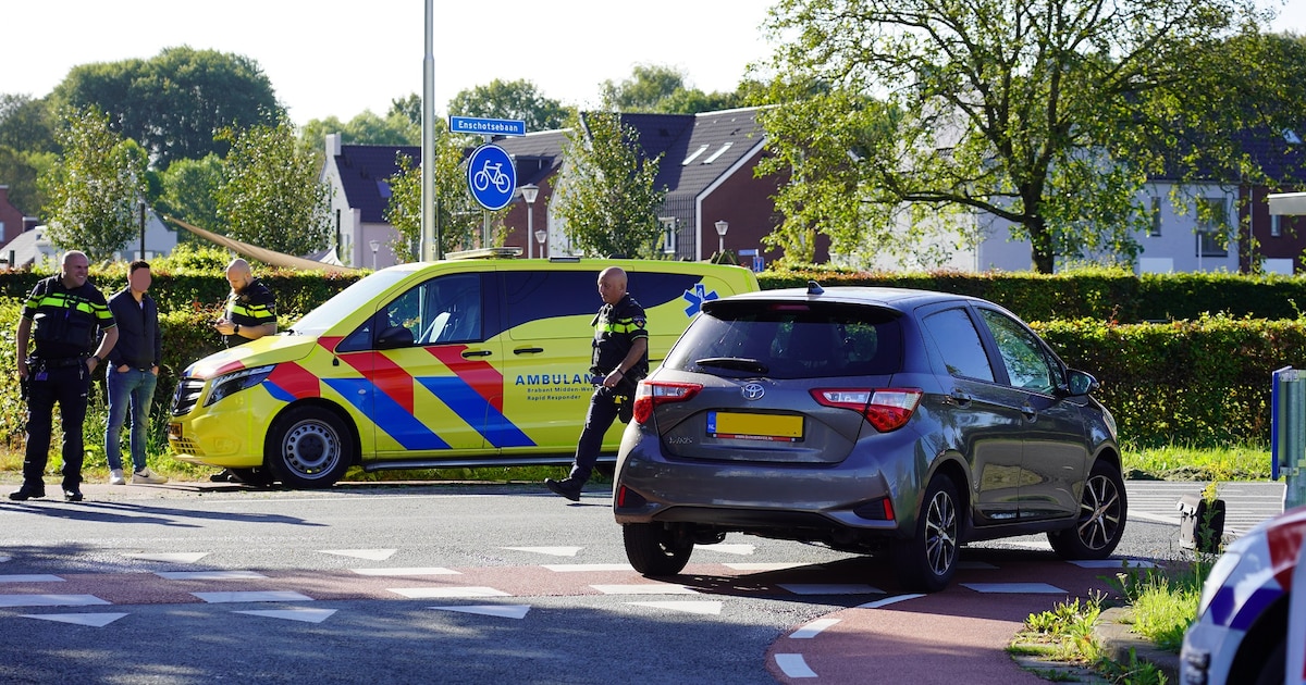 Fietser aangereden in Berkel-Enschot, met spoed naar ziekenhuis vervoerd