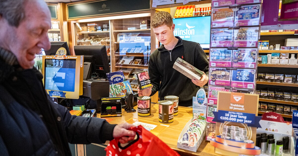 Tabakszaakje populair nu supers stoppen met verkoop sigaretten: ‘Roken ...