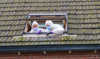 Alexandra (36) en Robert (40) voedden hun geheime baby met paddenstoe­len: ‘Geen kleertjes, geen luiers, niets’