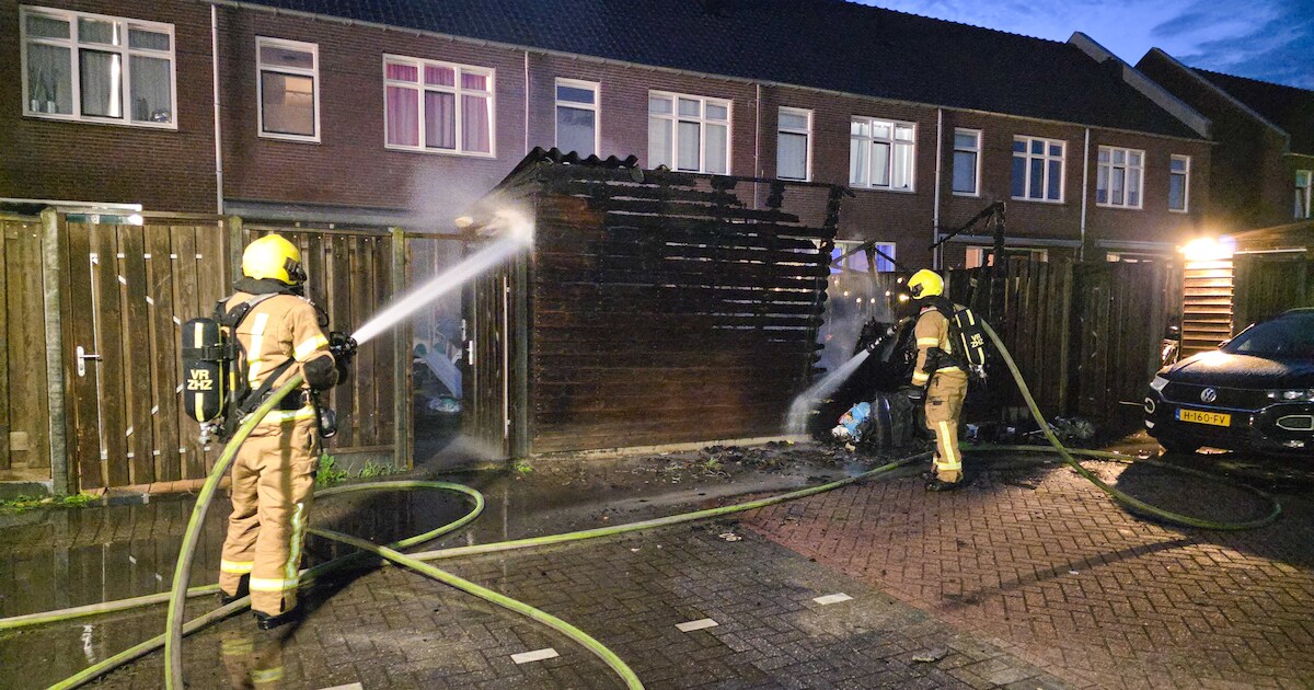 Schuur door brand verwoest in Zwijndrecht