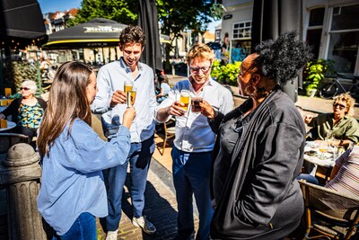 Boost voor Dordtse binnenstad: ‘Nieuwe terrassen pure winst uit coronatijd’