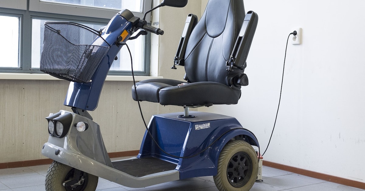 Man (22) uit Breda gaat buurvrouw in scootmobiel te lijf: ‘Kortsluiting in mijn hoofd’