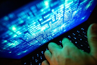 Rotterdamse politie houdt twee verdachten aan voor twee cybercrimezaken