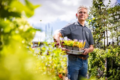 Patricks tuincentrum staat op het punt van omvallen: ‘Als dit niet lukt, kan alleen een wonder ons nog redden’